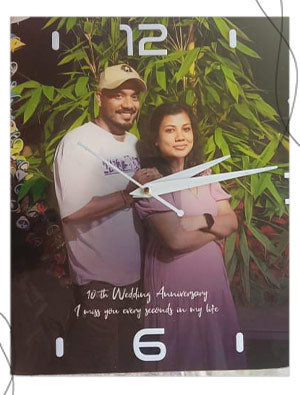 Customer photo of a delivered photo clock